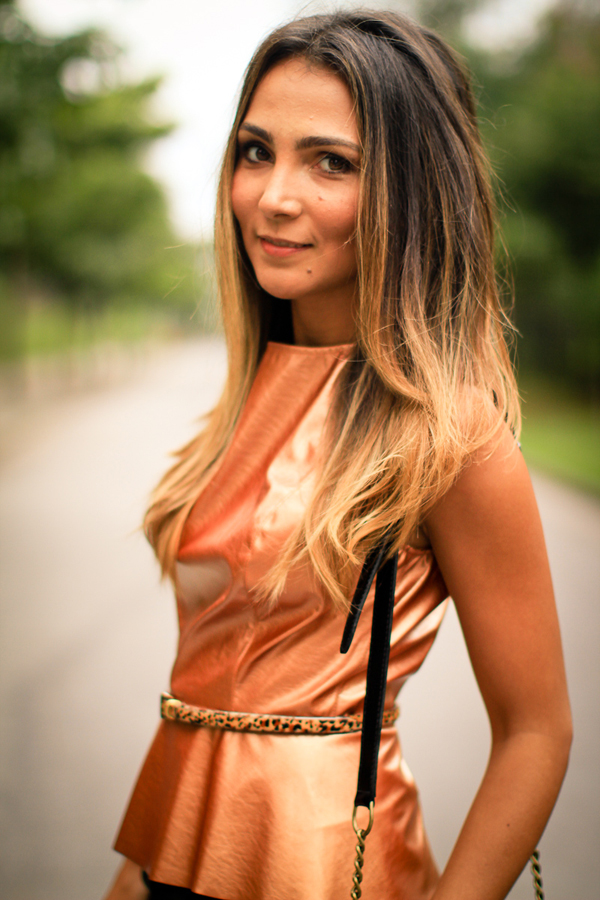 lala-noleto-peplum-metalico-2