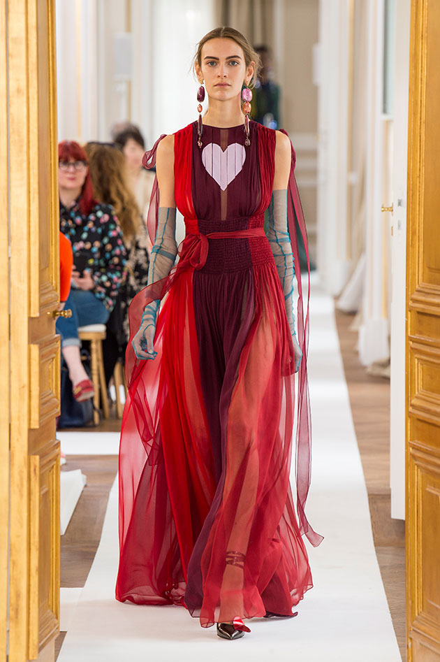 schiaparelli coração heart dress